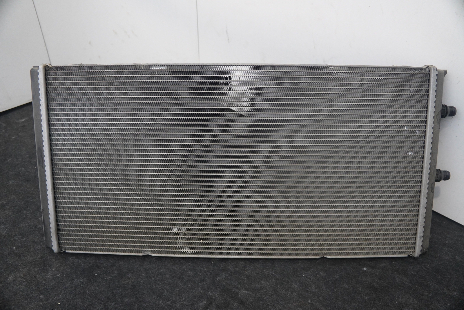 Upper Front Radiator 17112284608 OEM BMW i8 2014-19 M2 M3 M4