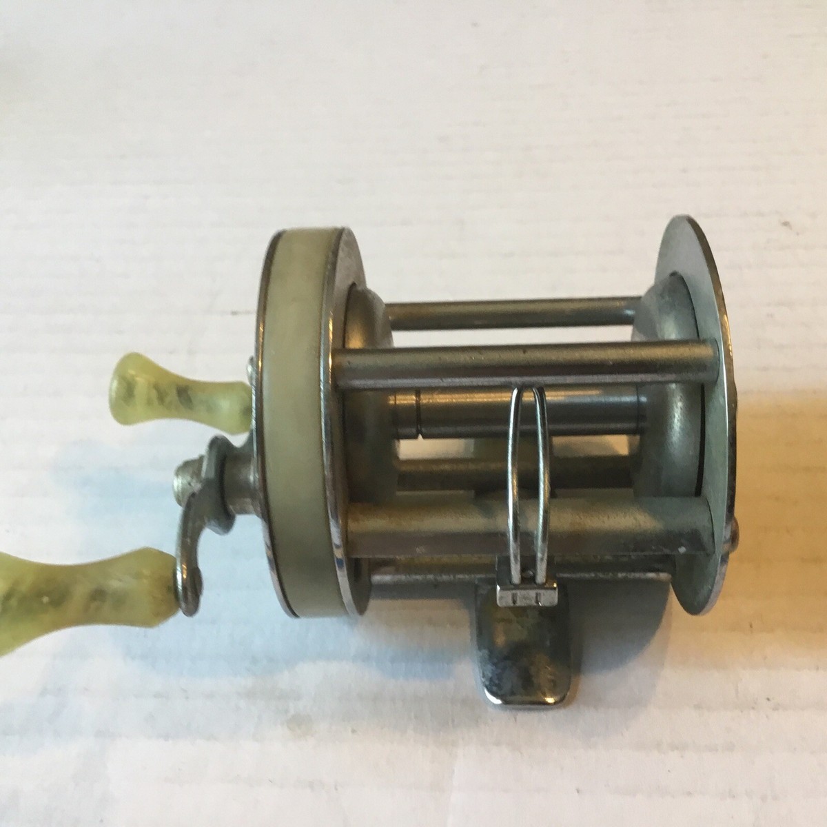 VINTAGE Shakespeare (1958 Triumph) Model ga works