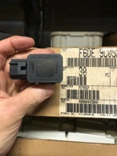 Fuel Tank Pressure Sensor Ford NEW OEM F6DE-9C052 CA