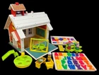 COMPLETE Vintage 1971 Fisher Price Play Family School #923 Playset Little People