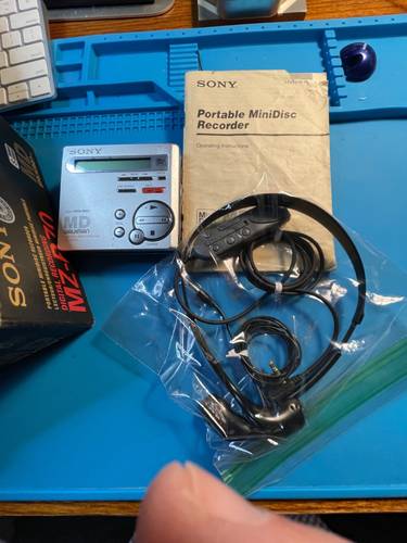 Sony MD Walkman MZ-R70 – Baladeur MiniDisc Enregistreur – Gris – Occasion état Propre
