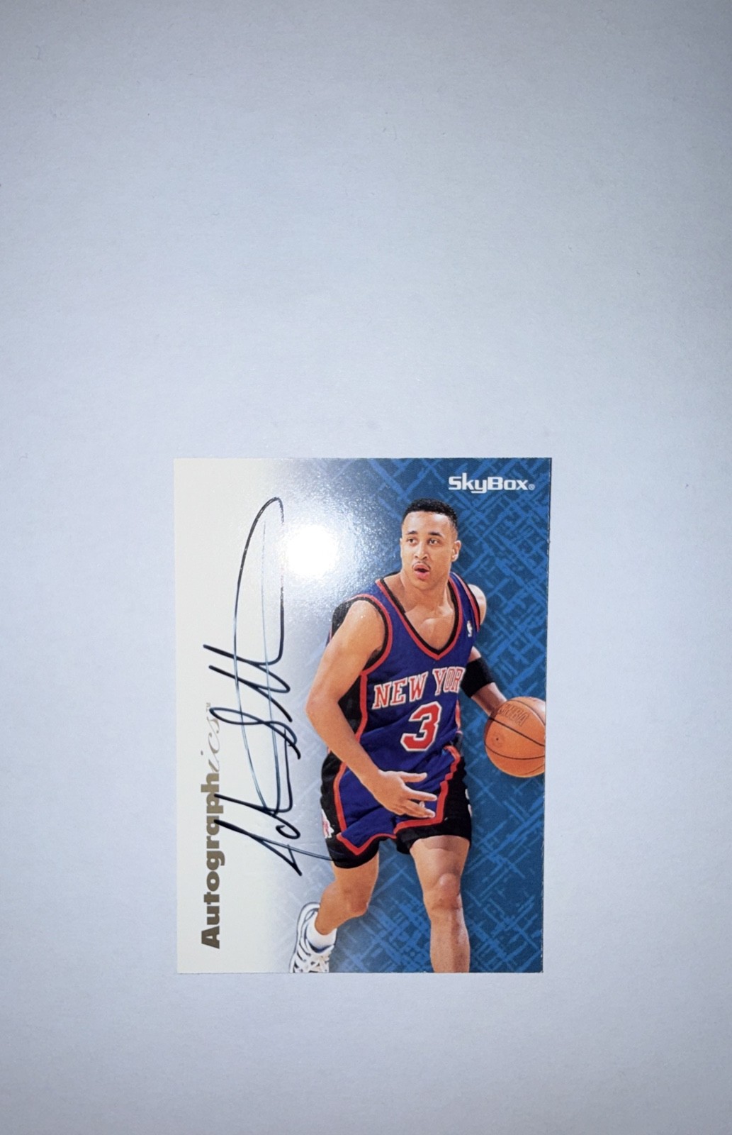 1996-97 Skybox Premium - Autographics John Starks Black Ink (AU)