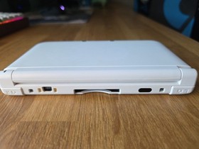 Nintendo 3DS LL XL White Handheld With Charger And Stylus Japan Region US SELLER