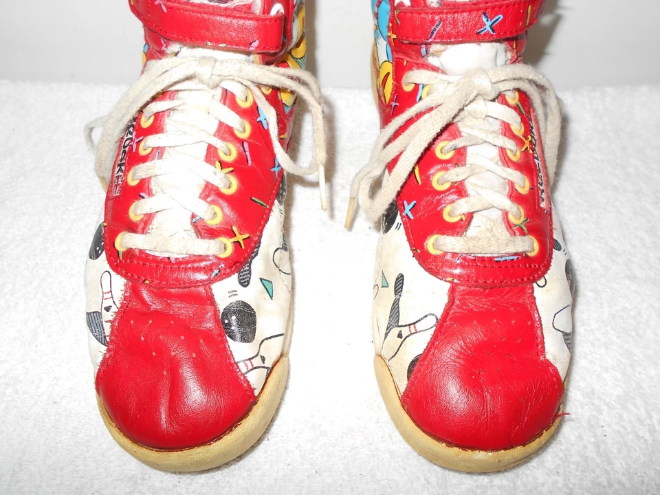 REEBOK ВИНТАЖНЫЙ 80-Х БОУЛИНГ АЛЛЕЯ ТЕМАТИЧЕСКИЙ ЖЕНЩИН США 8,5 HI-TOP СПОРТИВНАЯ ОБУВЬ - Изображение 3 из 4