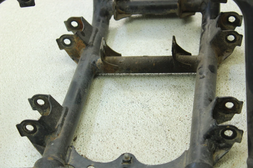 2007 Yamaha Grizzly 400OEM Subframe  B4470 - Image 4 of 4