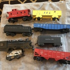 Vintage Lionel Train Car Lot - 6162, 6057, 6476, Santa Fe, SCL,etc
