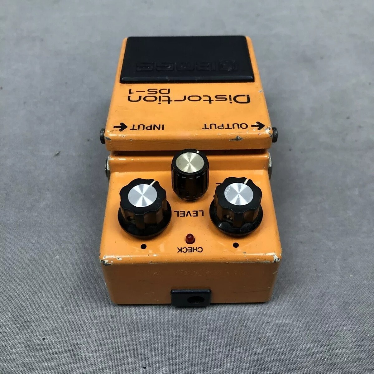 BOSS DS-1 Distortion MADE IN JAPAN 1978 Guitar Effects Black