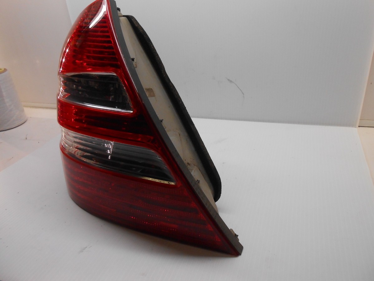 2006 Mercedes E350 Sedan Left Side Driver Taillight OEM
