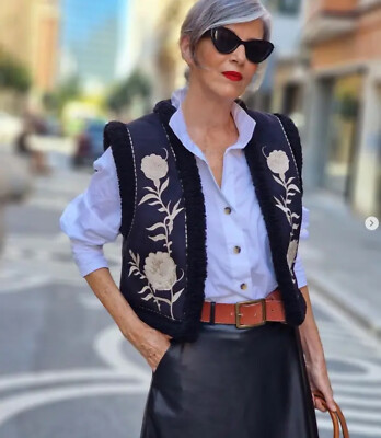 ゆう　ZARA ダブルフェイス　ウールブレンドベスト　ネイビー　XS-S ZARA ウールブレンド ニットベスト カットアウト - メルカリ