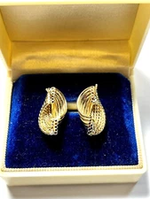14k Yellow Gold Earrings European Gold Earrings Shell like design 3.5 Grams