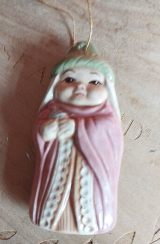 VTG Alberta Hand Painted Hobbyist Ceramic Nativity Christmas Wiseman Ornament 