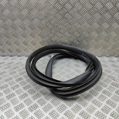 TESLA MODEL Y Türdichtungsgummi hinten rechts 1497675-B0-E 2025 ...