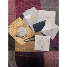 Chanel Beaute VIP Gift Set Mirror Paper Clips Powder Puff Pouch Black Gold NWOT