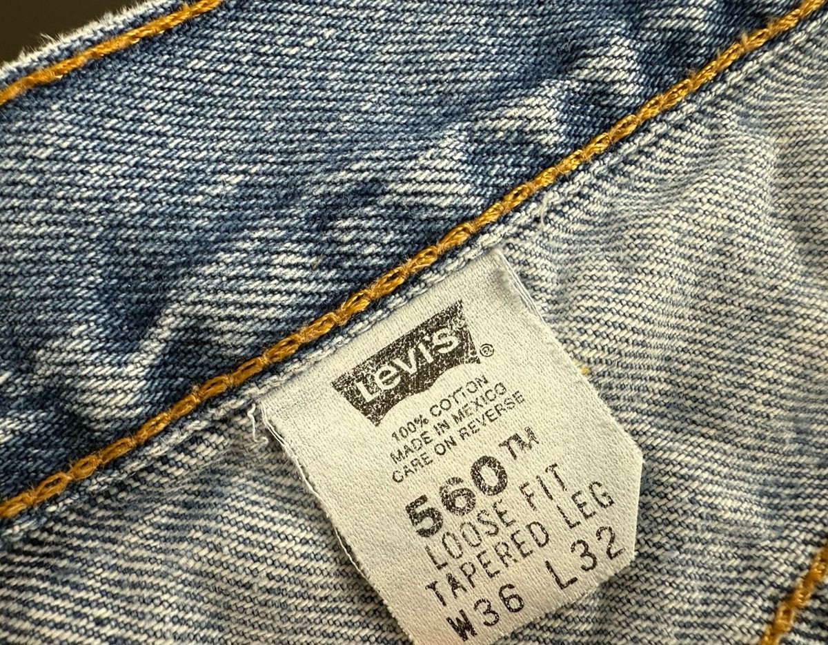 VINTAGE Y2K Levis 560 Jeans Mens Size 36”x32”Tapered Loose Fit