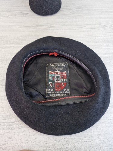 Classic Vintage Black 100% Wool French Beret Para Delux Impermeable France - Picture 4 of 6