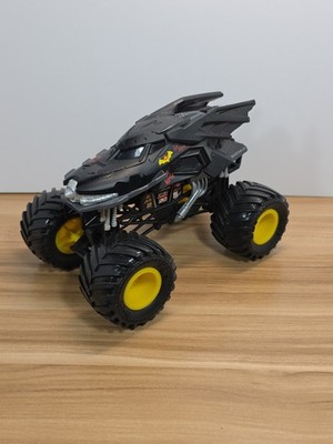 Spin Master Monster Jam 1:24 Scale Exclusive Batman from Street Justice