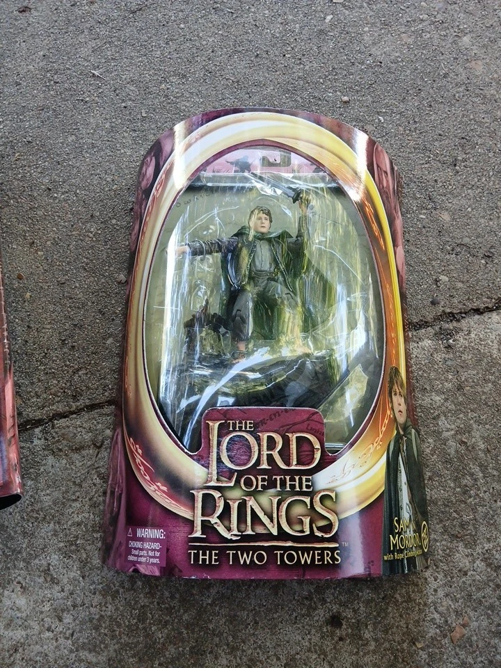 Lote a granel de (4) figuras LOTR Merry & Pippin, Berserker Uruk-Hai, Galadriel, Sam Foto 4 de 4