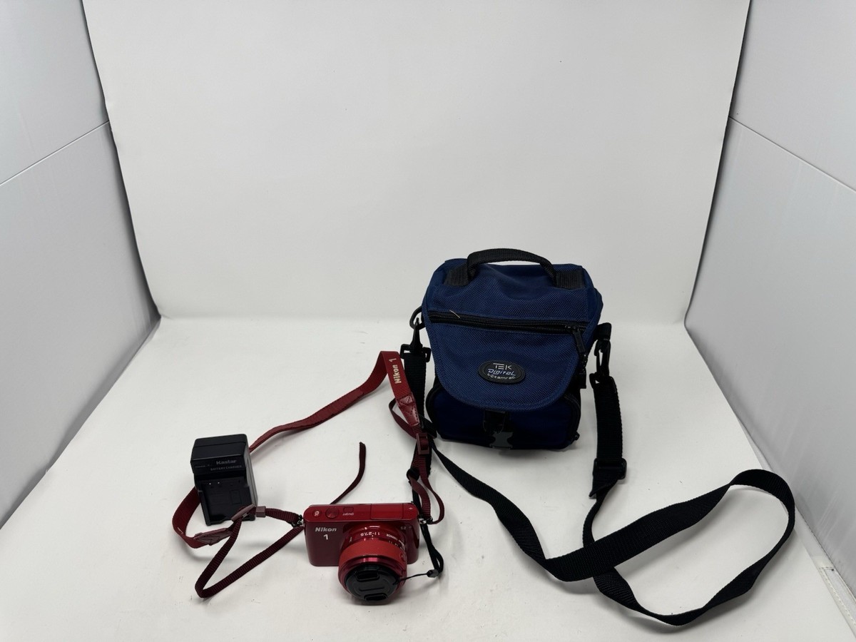 Nikon1 S2 14.18 MP W/ Nikon 1 Nikkor 11-27.5mm Lens & Case (Red