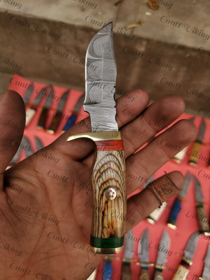 Lots of 60 Custom Handmade Damascus Steel 6" Skinner & Hunting Knives W/Sheath. - Image 4 of 4