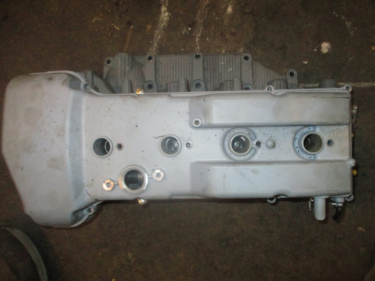 Suzuki DF140 outboard cylinder head (11100-90J01) PARTS ONLY