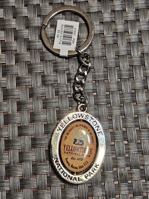 Vintage Yellowstone National Park Metal Keychain Rotating Center Souvenir NOS
