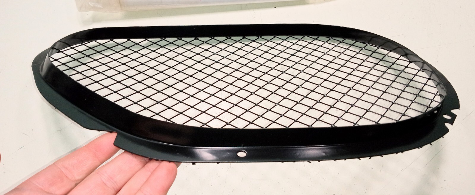 Ferrari 430 Exterior Front Bumper Grille_69335100_Coupe_Spider_NEW_GENUINE