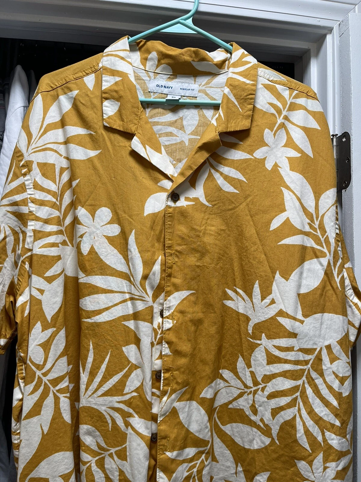 Old Navy Floral Print Button Up Dress Shirt Hawaiian Style