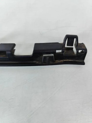 BMW 7 F01, F02 Kotflügelhalter vorne links 7183901 3.00 Diesel 2012 33231315