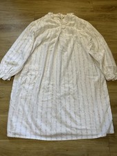 Vintage Carriage Court Woman White Floral Print Nightgown Short Sleeve Size 2X