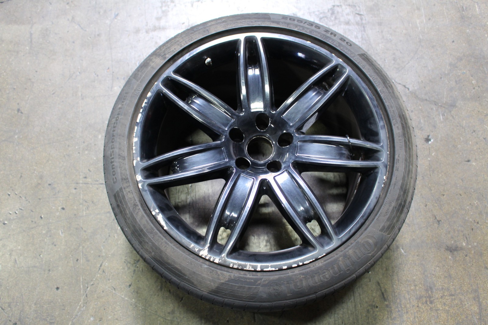 Maserati Quattroporte REAR Wheel P/N 670013453