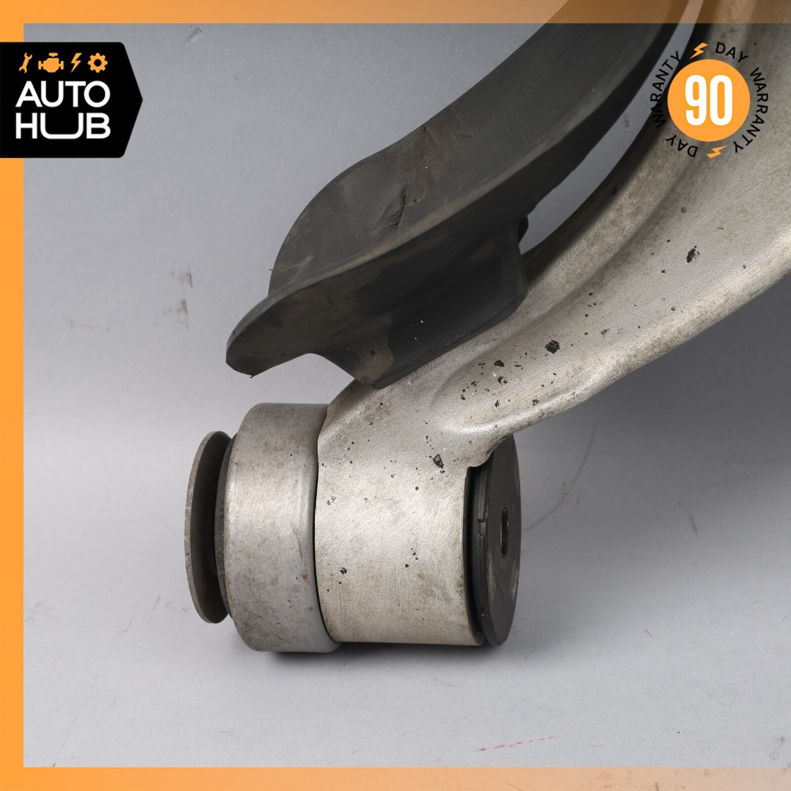 11-19 Maserati Quattroporte M139 Front Right Lower Control Arm 3206581 OEM 79k