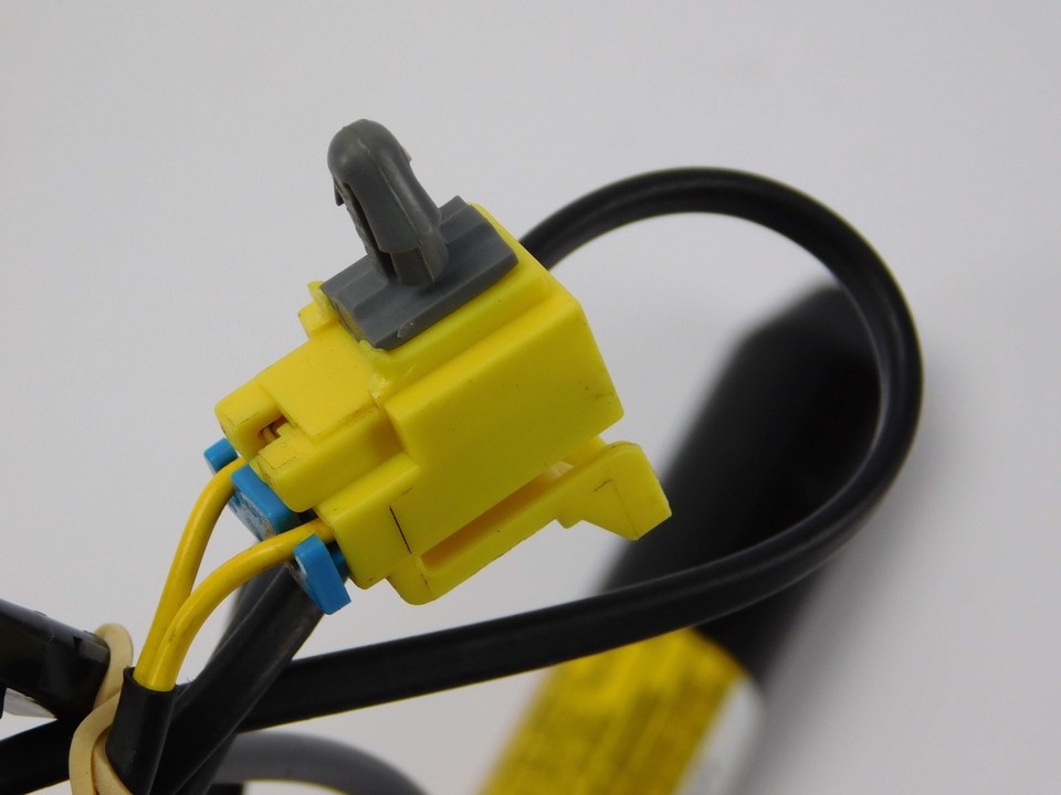 08 14 Express Savana Seat Belt Explosive Tensioner Buckle Front LH Left OEM eBay