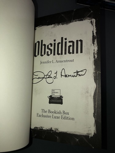 Bookish Box Obsidian & Onyx A Lux Novel Books 1&2 By Jennifer L. Armentrout - Picture 5 of 19