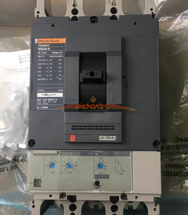 1PCS Breaker NS630N 3P 630A STR23SE New