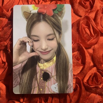 Yeji ITZY BFF Edition Celeb K-POP Girl Photo Card Cute Kawaii Close Kitty