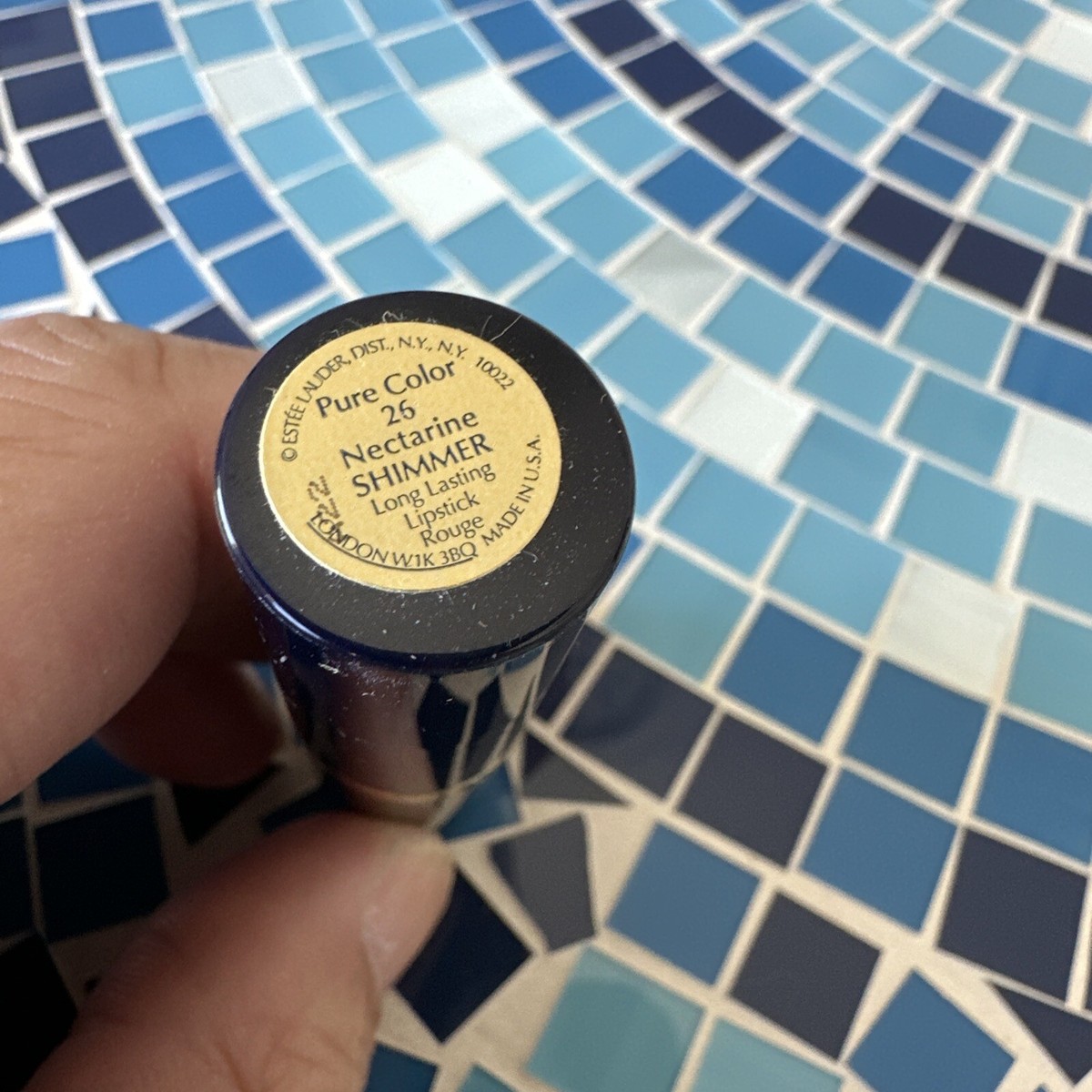 Estee Lauder Pure Color Long Lasting Lipstick 126 Or 26 Nectarine