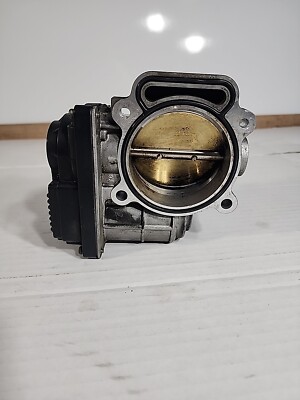 Buick LaCrosse/Lucerne/Grand Prix 3.8L Throttle Body Assembly 12576729