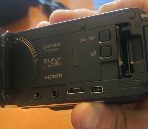 CANON VIXIA HF R40 DIGITAL CAMCORDER 32X Optical Zoom BUNDLE (lots of extras) - Picture 21 of 22