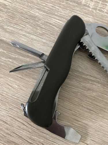 VICTORINOX „Trailfinder“ - Schweizer Armeemesser - mit Säge - olivgrün - Bild 10 von 10