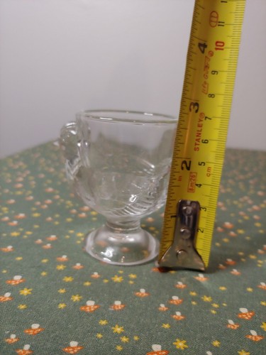 Vintage egg cups pair clear pressed glass Luminarc France chicken-shape Easter - Picture 5 of 6