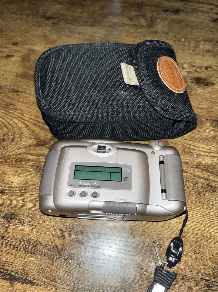 Vintage Kodak Advantix C700 Zoom 30-60mm Point & Shoot APS Film Camera - Image 3 of 4