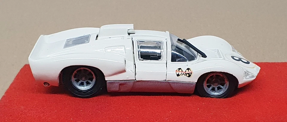 Verem Escala 1/43 Diecast Modelo 401 - Chaparral 2D Coche de Carreras #8 - Blanco Foto 3 de 4