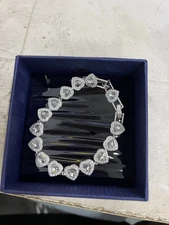 New Swarovski SUNSHINE Capsule Love Bracelet Accessory 5720860