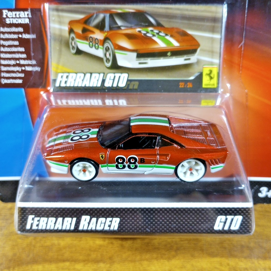 Hot Wheels Ferrari Racer 288 GTO Metalflake Red Malaysia 22/24