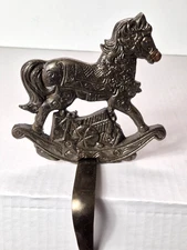 Grandeur Noel Cast Iron Christmas rocking horse dStocking Holder 2lbs 6"x5 1/2"