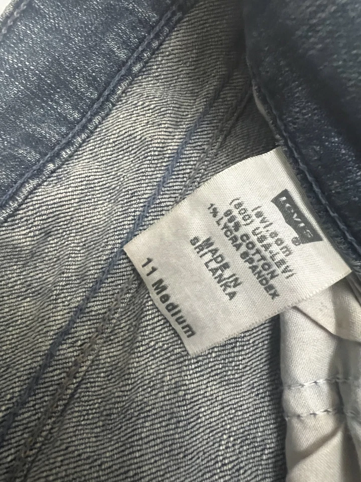 Pantalones de mezclilla ajustados Levi's 524 Too Superlow para mujer talla 11 Foto 4 de 4