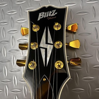 Blitz by ARIA PRO II Les Paul Custom type White Electric Guitar