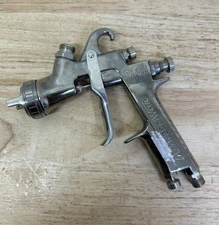 ANEST IWATA LPH400-LV4 Extreme Series HVLP Gravity Feed Spray Gun 400LV 1.6 Q