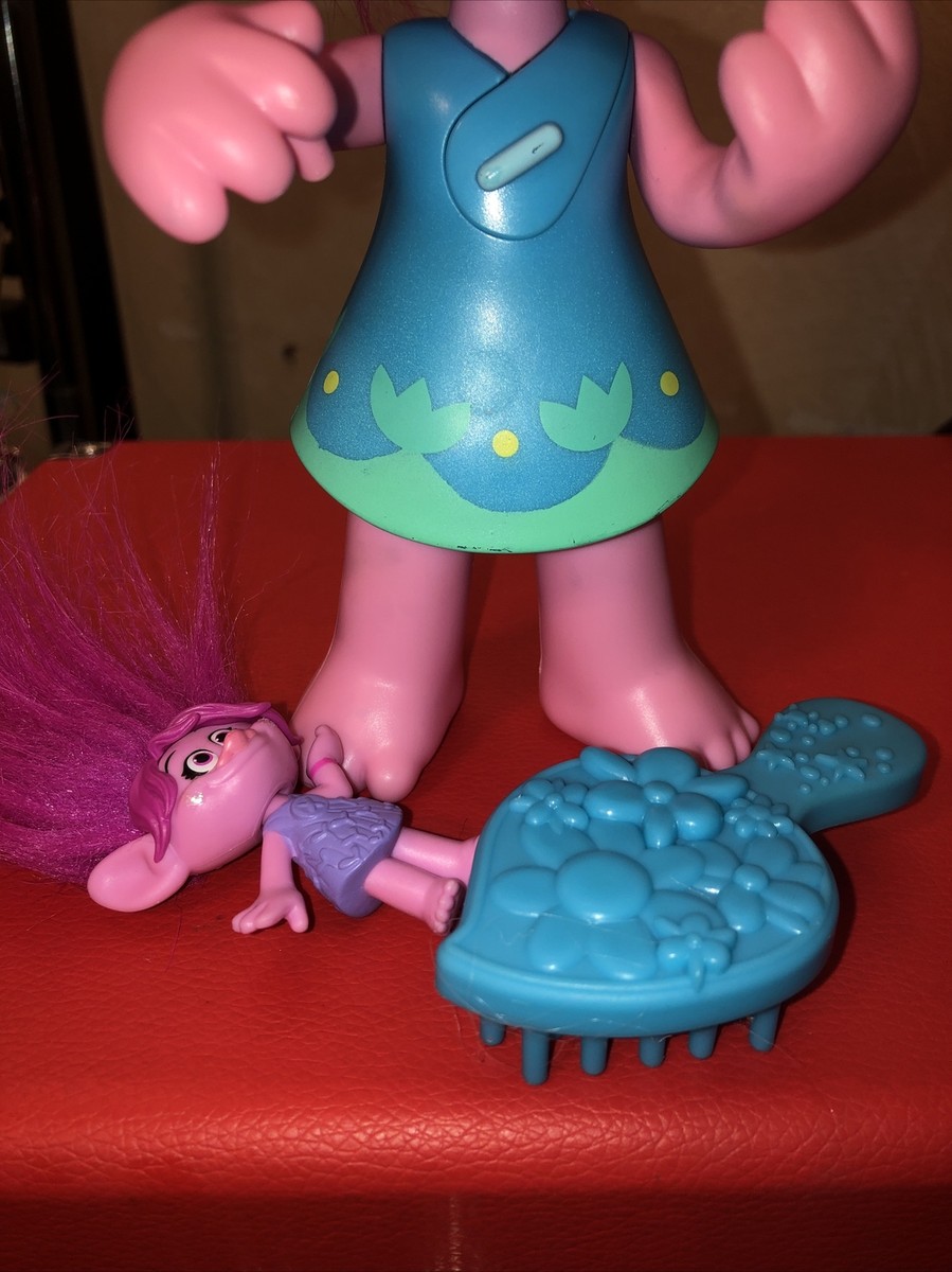 Trolls World Tour Superstar sings Trolls Just want to have fun