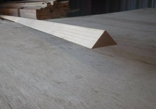 Timber Angle Fillet 25mm x 25mm x 2.4mtr Bundle of 4 - PAR Triangular Fillet